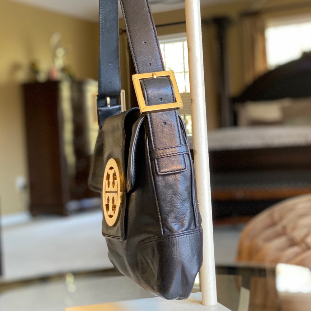 Tory Burch Leather Shoulder Bag - Picture 4 of 8